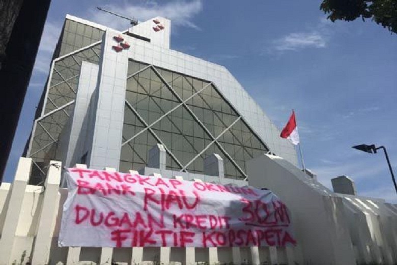 Bobol Bank Dengan Kredit Fiktif Milyaran Rupiah Divonis 7 Tahun Berhasil Kabur, Lagi Fitnes Ditangkap