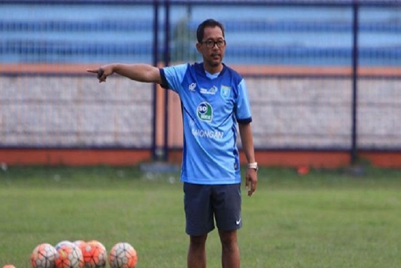 Mampu Bangkitkan Mental Pemain, Aji Santoso Nambah Kontrak di Persela