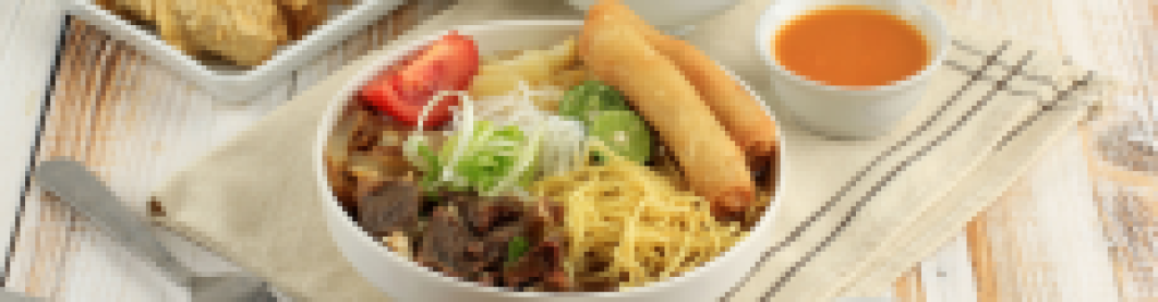 Soto Mie Bogor Lengkap Dengan Risol