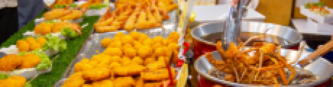 7 Street Food Jakarta Yang Selalu Ramai Pembeli