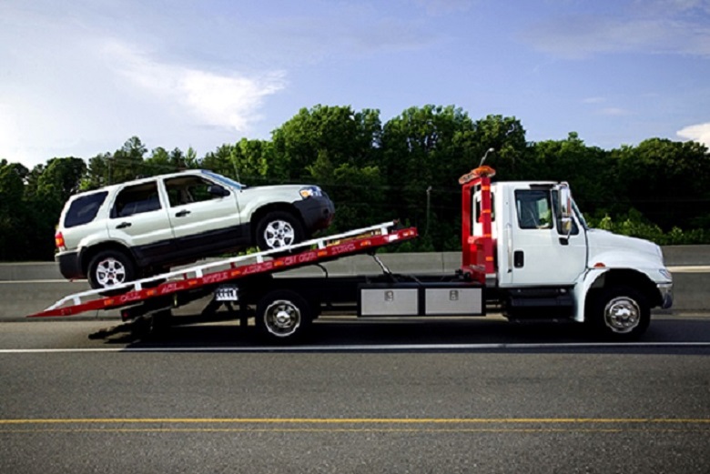 Yes Towing Jasa Pengiriman &amp; Derek Mobil Jakarta Surabaya Murah