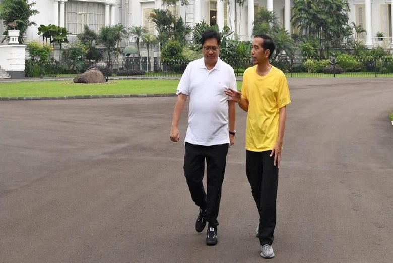 Dibalik Kesederhanaan Jokowi, ternyata Harga Sepatunya Jutaan Rupiah