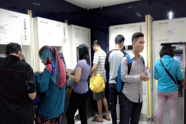 Nasabah Tak Perlu Khawatir, Alat Anti Skimming sudah Terpasang di Mesin ATM