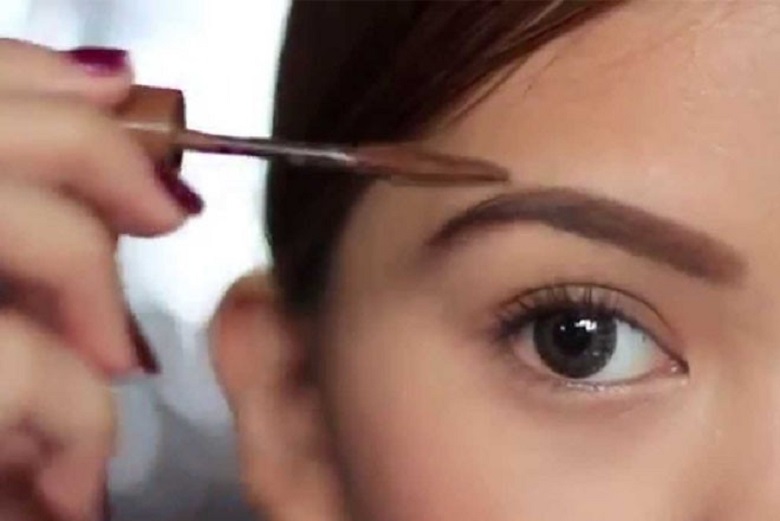 Ladis, Hindari Membuat Bentuk Alis yang Memperburuk Muka Anda!