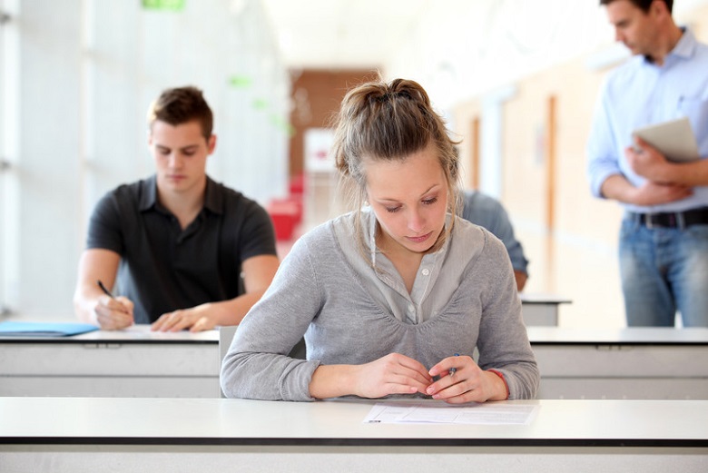 Tips Memperoleh Skor Tinggi Tes TOEFL dan IELTS
