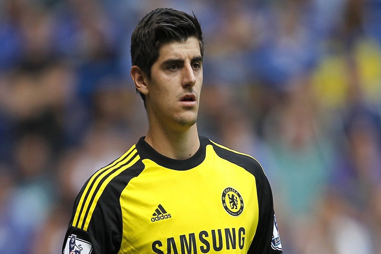 Thibaut Courtois : &quot;Brighton dan Stoke Bakal Mencoba Melancarkan Serangan Balik&quot;