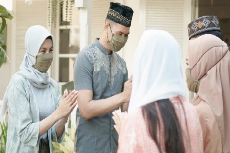 Tips untuk Merayakan Lebaran Sendiri Selama Pandemi