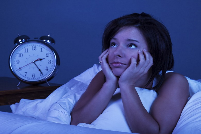 Tips agar Tubuh Tetap Segar Meski Tidur Terlalu Malam