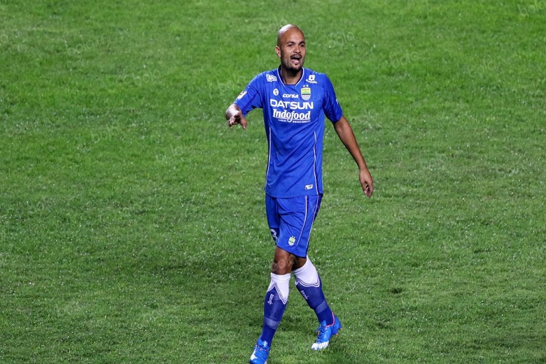 Sergio Van Dijk Belum tau Nasibnya di Persib, Ezechiel N&#039;Douassel Pilih Bertahan di Persib