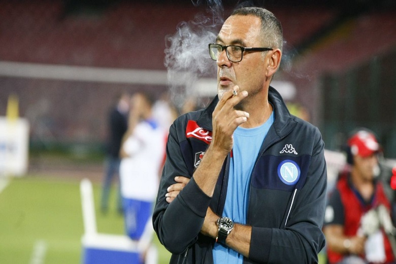 Maurizio Sarri : &quot;Saya Tidak Sepakat kalau Dikatakan Bahwa Napoli Sudah Menyerah&quot;
