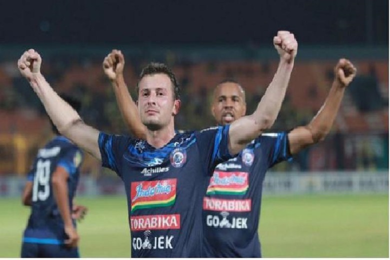 Persib Tahan Imbang Arema  dan Pupuskan Mimpi Arema Menang Dikandangnya