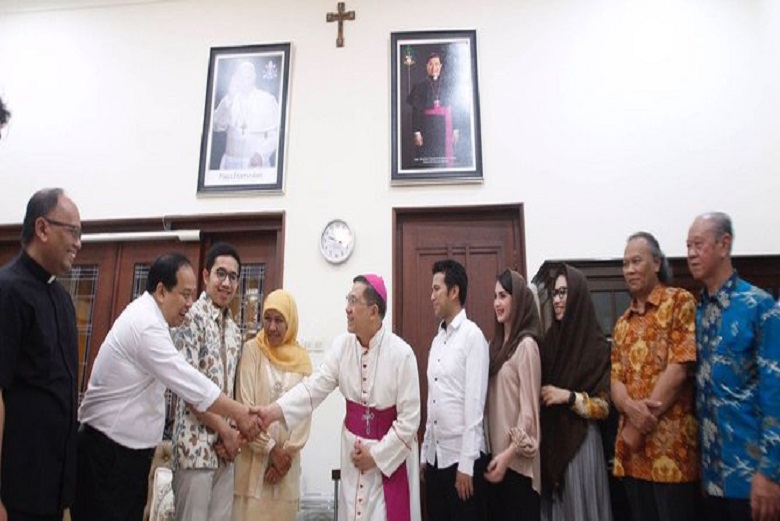 Khofifah-Emil Gelar Pertemuan dengan Keuskupan, Bahas Program Nawa Bhakti Satya