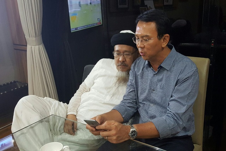 Kakak Angkat Ahok Laporkan Kerusakan Mobilnya ke Polres Jaksel