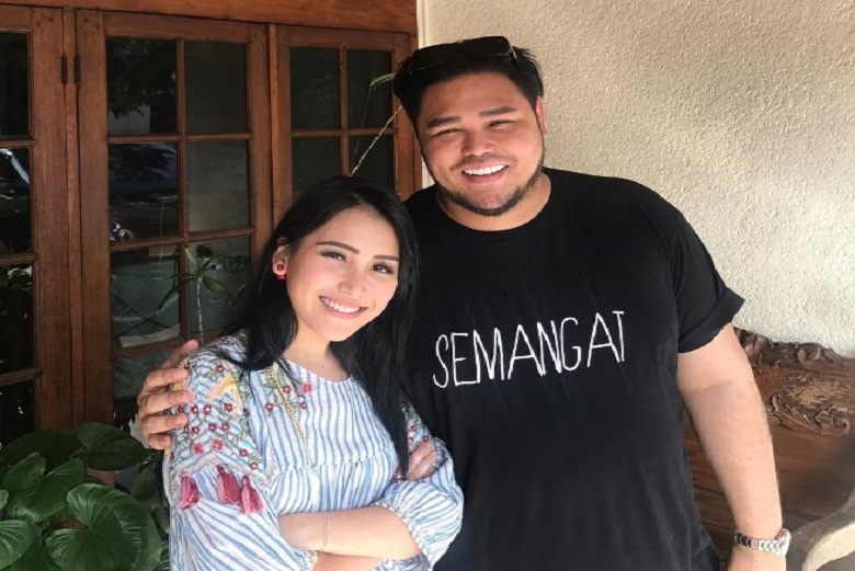 Ayu Ting Ting dan Ivan Gunawan Makin Lengket.. Benarkah akan Tunangan Bulan Maret 2018 Nanti..
