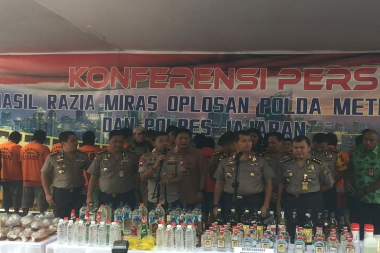 Polda Metro Jaya Sita 39.834 Botol Miras selama April 2018