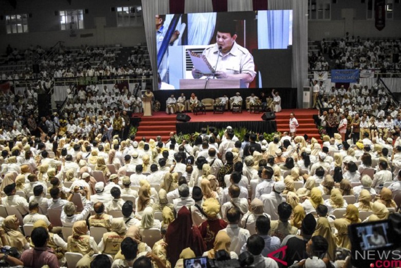 Saat Prabowo Cerita Dirinya Kesepian, Semua Orang Melihat ke Titiek Soeharto