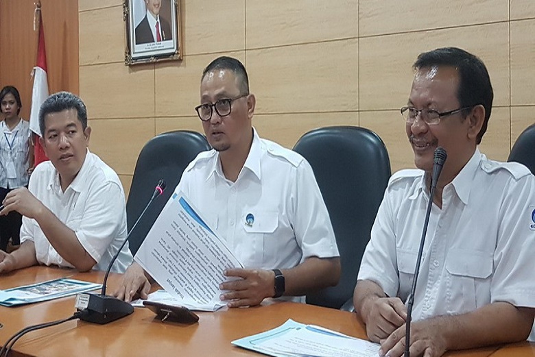 Gambar Pornografi pada GIF WhatsApp Membuat Geram Kominfo