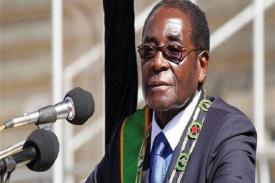 Presiden Zimbabwe Robert Mugabe Dituntut Mundur oleh Parlemen