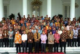 Jokowi Kampanye Pakai Uang Negara