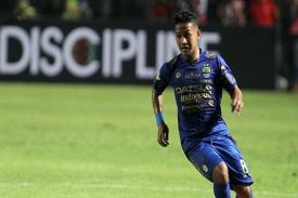 Gian Zola Nangis dan Minta Maaf pada Bobotoh atas Kekalahan Persib