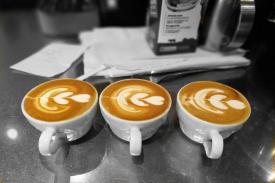 Cara Membuat Caffe Latte Cantik dan Nikmat Tak Kalah dengan Barista Kafe