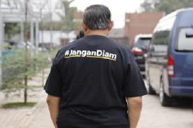 Makna di Balik Kaos #Jangandiam yang Dipake SBY