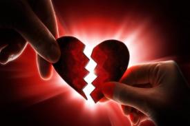 Kenali Arti Putus Cinta di Bulan Zodiak