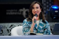 Gambar Artikel Menpar Widiyanti Klarifikasi Isu “Mandi Air Galon”: “Itu Hanya Karangan”