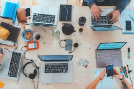 Gambar Artikel Bisnis Jasa Digital Anti-Mainstream: Layanan yang Belum Banyak Diketahui