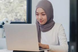 Gambar Artikel Ciri Perempuan yang Mandiri Secara Finansial, Kamu Salah Satunya?