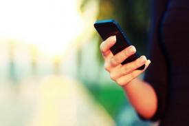 Stop Dulu Mainkan Smartphone jika Sudah Mengalami Gejala- gejala ini