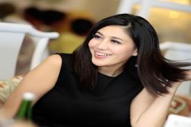 Gambar Artikel Sania Samarkan Tahi Lalat dengan Foundation