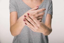 Gambar Artikel Apakah Penyakit Parkinson Termasuk Berbahaya?