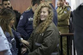 Gambar Artikel Usai Dibebaskan, Ahed Tamimi Berjanji akan Melanjutkan Aksinya Melawan Israel