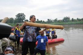 Sungai Citarum Selalu Dikotori Limbah Pabrik dan Industri