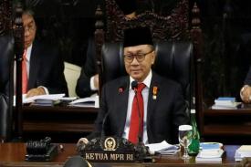 Gambar Artikel Zulkifli Hasan Titip Pesan Emak-emak ke Jokowi, Koalisi Jokowi Sewot
