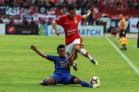 Hadapi Pusamania Borneo, Pemain Persib Dilanda Cedera