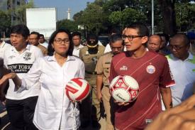 Sandiaga Beranikan Diri Menunjukkan Revitalisasi Lapangan Banteng yang Belum Kelar pada Menkeu Sri Mulyani