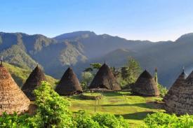 Gambar Artikel Indahnya Desa Adat Wae Rebo Negeri di Atas Awan