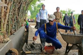 Gambar Artikel Jokowi :&quot;Dana Desa akan Biayai Proyek-Proyek  Padat Karya di Pedesaan&quot;