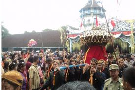 Peringatan Grebeg Maulud di Surakarta telah menjadi Ritual Tiap Tahunnya