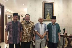 Calon Gubernur Jatim La Nyalla Diantar Amien Rais Temui Zulkifli Hasan Minta Dukungan