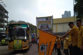Gambar Artikel Begini Pesan Singkat Airlangga kepada Peserta Mudik Gratis Golkar