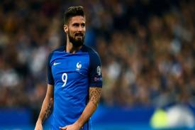 Saran Guy Stephan kepada Olivier Giroud