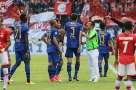Laga Persib Lawan Persija bukan karena Persib WO tapi Diskresi Wasit