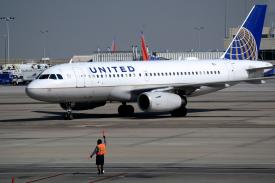 United Airlines Mendarat Darurat Lantaran Feses Manusia