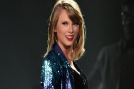 Lagu Taylor Swift Menang di Country Music Awards 2017