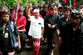Sungguh Terlalu, 2 Orang Di-PHK Gara-gara Pilkada 2018