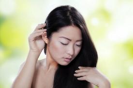 Stress Bisa Merusak Rambutmu, Ini Tandanya!