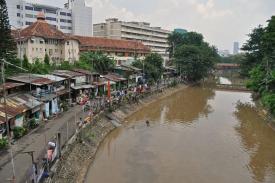 Gambar Artikel Dari Segi Bahasa, Lebih Tepat Normalisasi atau Naturalisasi?
